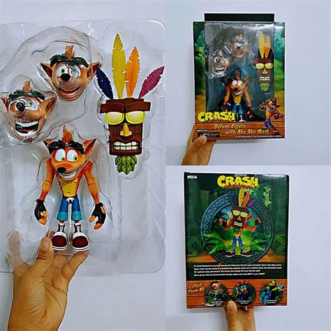 Neca Original Game Crash Bandicoot Series Aku Aku Mask Action Figure