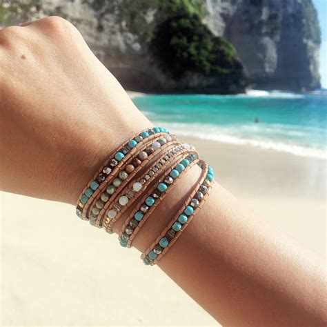 Découvrez nos bijoux en pierres naturelles Bijoux Bracelets Wrap