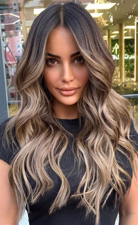 Two Tone Hair Color Brown And Blonde