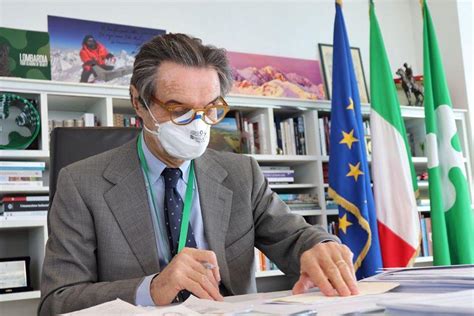 Coronavirus Fontana Firma Nuova Ordinanza Resta L Obbligo Di