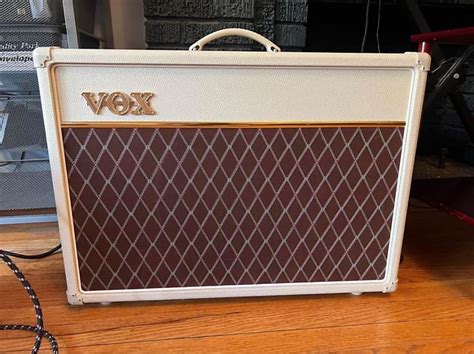 Vox Ac C Ltd Edition Cream Broncho Reverb