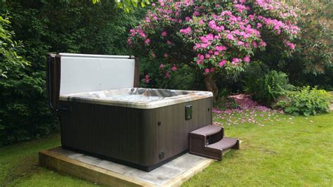 What Is The Best Hot Tub Base in 2024? 6 Great Hot Tub Base Ideas | WhatSpa?