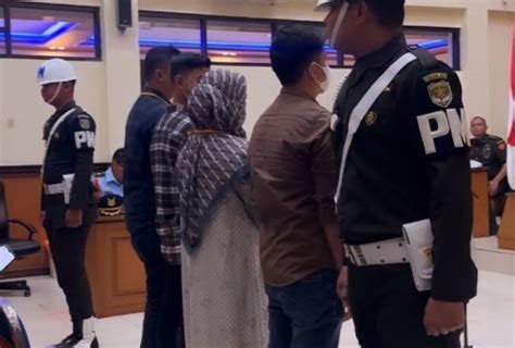 Tiga Terdakwa Kasus Pembunuhan Imam Masykur Jalani Sidang Tuntutan Di