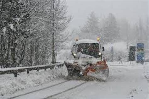 Allerta Maltempo Forti Venti Piogge E Neve A Bassa Quota Nel Centro