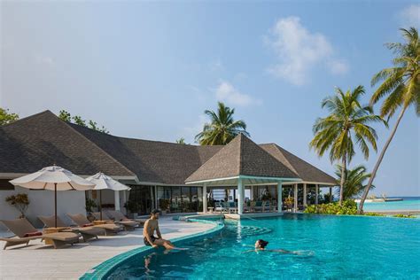 Centara Grand Island Resort And Spa Maldives Pool Pictures And Reviews