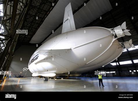 The Airlander 10 Airship The Worlds Largest Aircraft Is Unveiled For