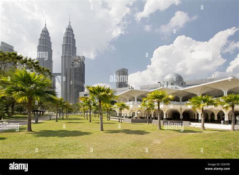 Masjid Asy Syakirin Mosque In Kuala Lumpur City Center Park Stock Photo