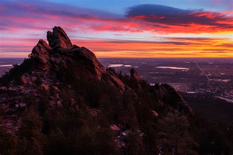 Fiery Sunrise in the Flatirons – The Photography Blog of Daniel Joder