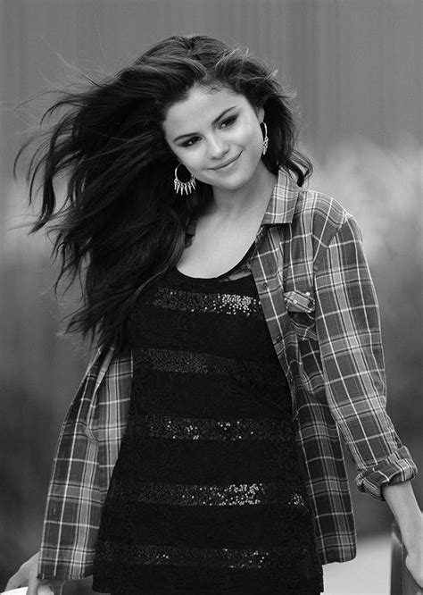 Pin By ℳermaid ʚ̛ɞ On Selena Gomez ♡ Selena Gomez Style Selena Gomez