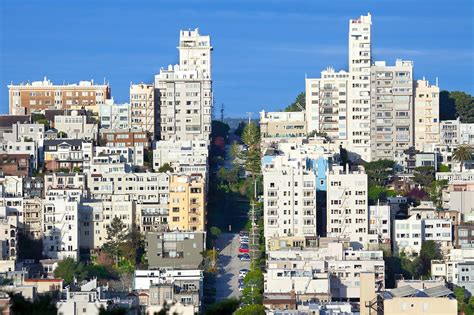 Russian Hill in San Francisco - Take a Cable Car to the Most Crooked ...