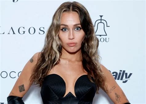 Miley Cyrus presentó una orden de alejamiento contra un acosador que se