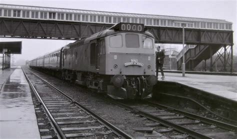 25201 At Hooton On The Wirral Railway Circle Hundred Of Wi Flickr