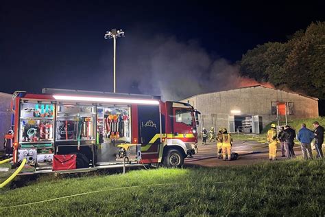 Holzheim Feuer W Tet In H Hnerfarm Euro Schaden