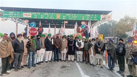 Punjab Farmers Protest Takes Toll On Nhai Suffers Crore Loss