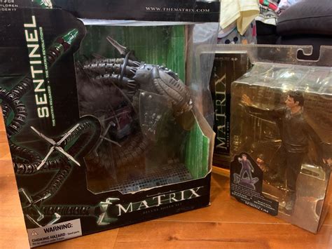 McFarlane toys The Matrix Neo Sentinel action figure 興趣及遊戲 玩具 遊戲類