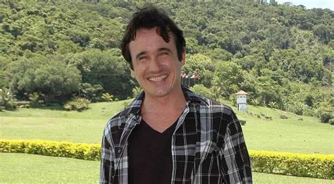 Morre Aos 42 Anos O Ator Caio Junqueira