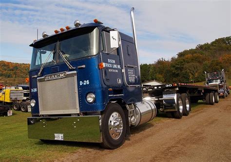 Mack Cruiseliner Bisom Truck Lines Inc Newton Iowa 2014 Southern