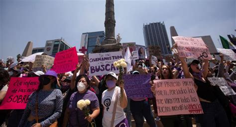 Debanhi Escobar En Vivo Colectivos Feministas Marchan En La Cdmx Para