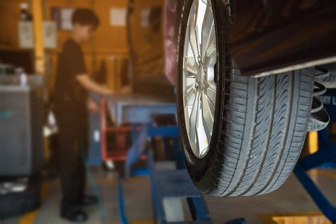 Como Trocar Um Pneu Instru Es Auto Estrela Da Manh Centro Auto