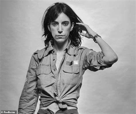 Patti Smiths Rock N Roll Nr Quietly Disappears From All