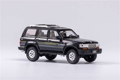 Miniatura Toyota Land Cruiser J Keng Fai Kilo Works