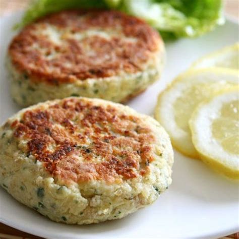 Easy Homemade Fish Burger Recipe 2024 - AtOnce