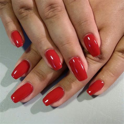 No Mistake Whit Beautiful Red Gel Nails Perfect And Classic Elegant Nails Gel Nail Designs