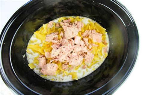 Easy Crockpot Tuna Noodle Casserole With Egg Noodles