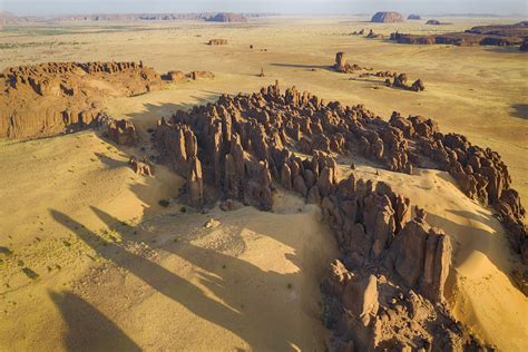 As Es Ennedi Massif El Ed N Del Sahara Que Contiene Algunos De Los