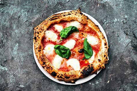 Authentic Neapolitan Pizza Recipe How To Make The Perfect Neapolitan