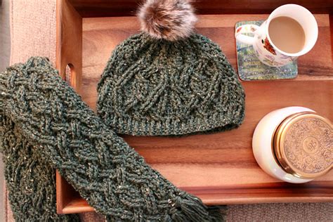 Ravelry Evergreen Cable Hat Pattern By Noelle Stiles