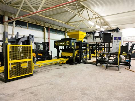 Machine à parpaings automatique de12 pièces à vendre | BazarAfrique