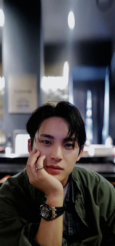 Seventeen Mingyu Lockscreen Instagram Gambar Pacar Fotografi