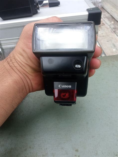 Canon SpeedLite 300EZ Photography Cameras On Carousell