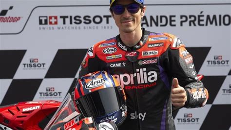 Pembalap Aprilia Racing Asal Spanyol Maverick Vinales Rebut Pole