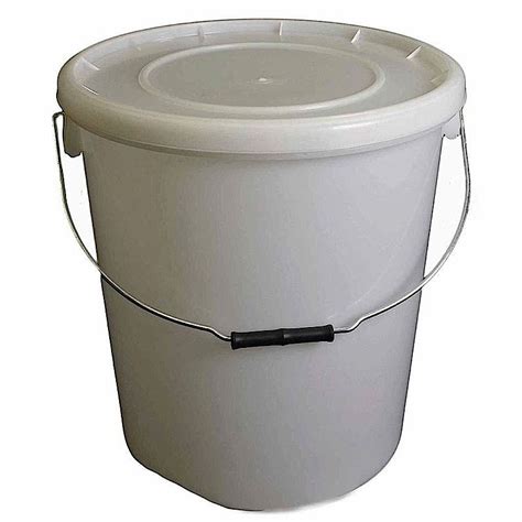 L Natural Plastic Buckets With Lids H O Plastics