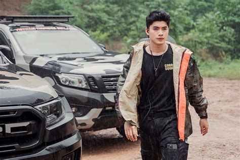 Hot boy 6 múi bị ca sĩ Vũ Thảo My từ chối vì tưởng là màu tím Báo Dân trí