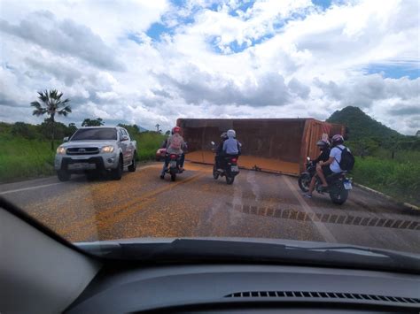 Ca Amba Milho Tomba Deixa Um Ferido E Bloqueia Trecho Da Br No