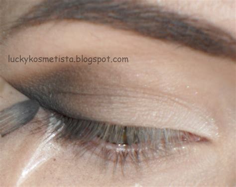 Lucky Kosmetista Romantic Make Up With Naked Basics Palette