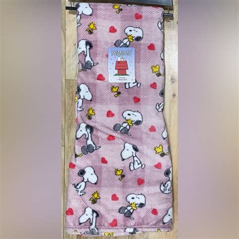 Peanuts Bedding Peanuts Snoopy Woodstock Valentines Plaid 6x70 Berkshire Blanket Throw New