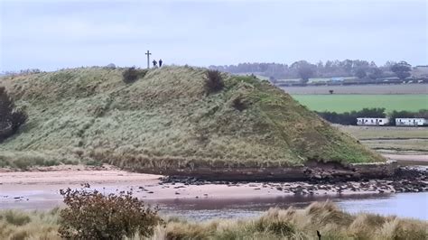 St Cuthbert S Cross Alnmouth Chris Morgan Geograph Britain And