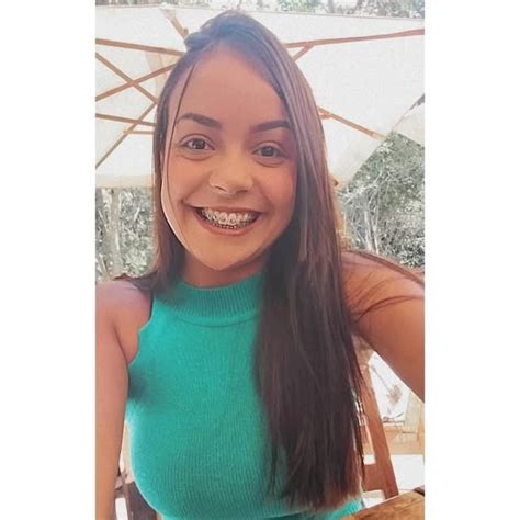 Larissa Oliveira Larieoliveira • Threads Say More