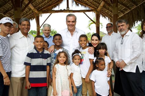 Presidente Abinader inaugura nuevas obras en el Botánico de Santiago