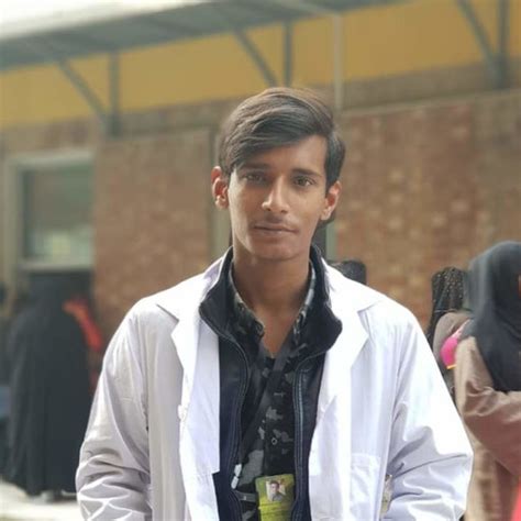 ahtisham azhar lab technologist chughtai lab lahore microbiology