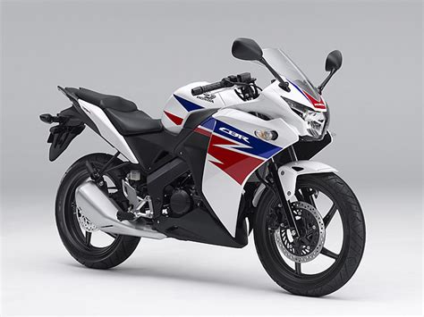 【ホンダ】 ロードスポーツモデル Cbr125r 6 17発売 バイクブロス・マガジンズ