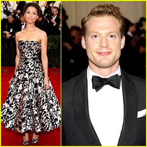 Sam Reid Celebrity News and Gossip | Entertainment, Photos and Videos | Just Jared: Celebrity ...