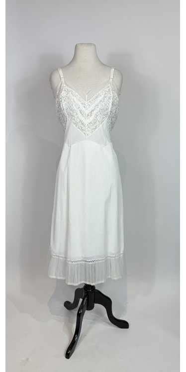 S S Youth Form White Nylon Lace Trim Slip D Gem