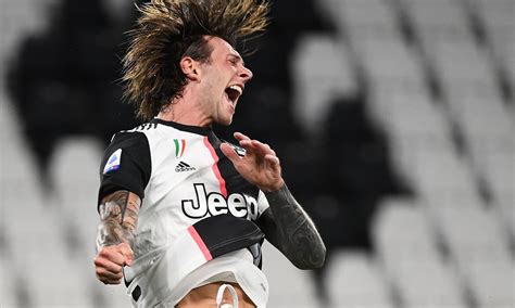 Juve Bernardeschi Rifiuta Tutto Ecco Cosa Vuole Fare Ilbianconero