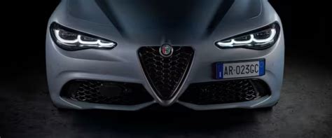 Alfa Romeo Giulia In Uscita Il Nuovo Modello Disponibili Ben 4