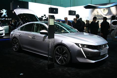 Peugeot 508 strikes a chord with impressive design